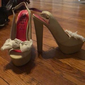 Peep toe sling back heels